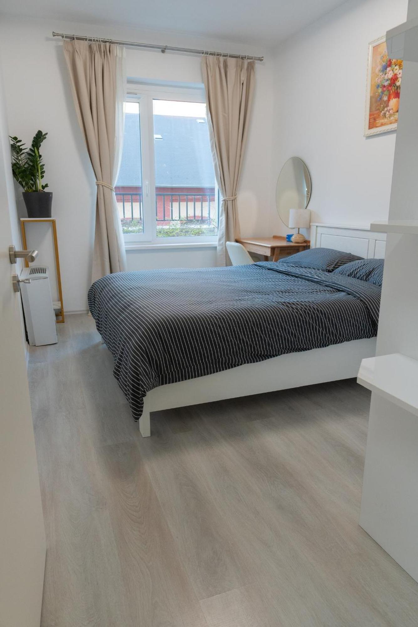 Downtown 2 Bedrooms Nearby Duna River Balcony-garage 10 Euro Per Day Apartment Budapest